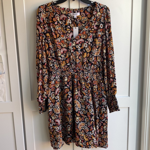 BB Dakota Asheville Mini Dress in Petal Paisley - Picture 5 of 11